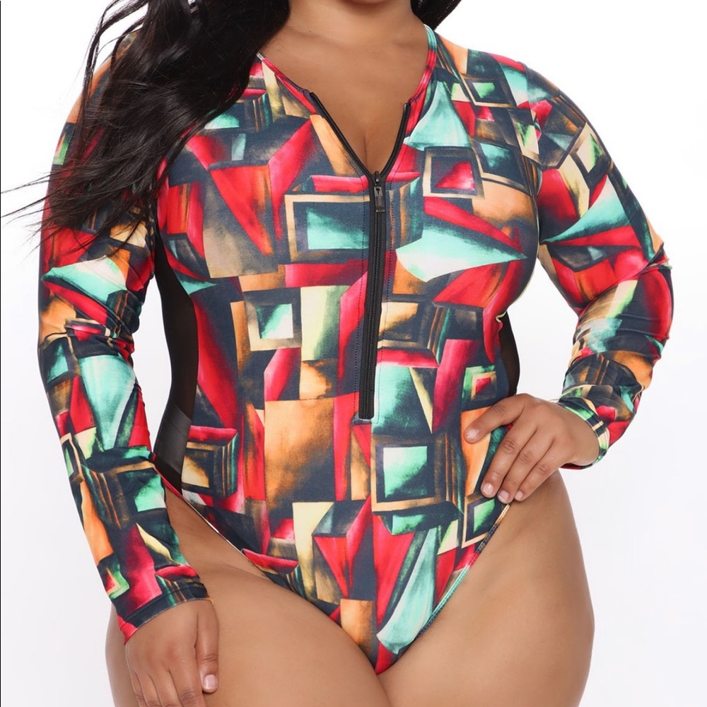 Long sleeve bathing suit